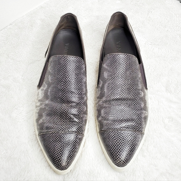 Vince Paeyre Embossed Pointed Cap Toe Slip-On Sneakers - Picture 2 of 11